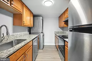 2421 Kilpatrick Pl, Dumfries, VA 22026 - Photo 9