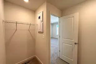 17968 Alicia Ave, Dumfries, VA 22026 - Photo 15