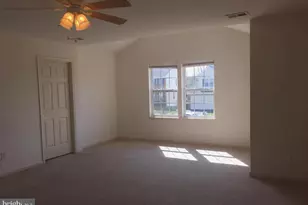 7209 Bladen Pl, Gainesville, VA 20155 - Photo 7