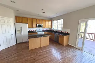 4395 Torrence Pl, Woodbridge, VA 22193 - Photo 3