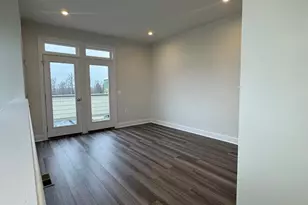 592 Watermans Dr, Woodbridge, VA 22191 - Photo 5