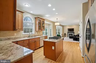 11218 Stonebrook Dr, Manassas, VA 20112 - Photo 5