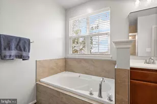 8886 Screech Owl Ct, Gainesville, VA 20155 - Photo 35