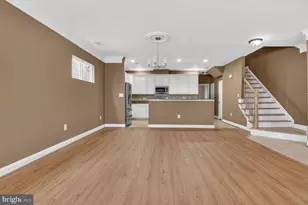 16942 Chesley Pl, Woodbridge, VA 22191 - Photo 7