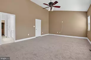 16942 Chesley Pl, Woodbridge, VA 22191 - Photo 15