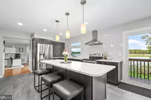 18505 Cabin Rd, Triangle, VA 22172 - Photo 13