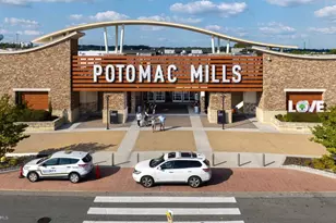 15522 John Diskin Cir, Woodbridge, VA 22191 - Photo 27