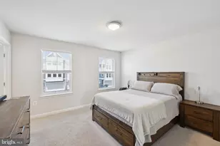 18255 Summit Pointe Dr, Triangle, VA 22172 - Photo 11