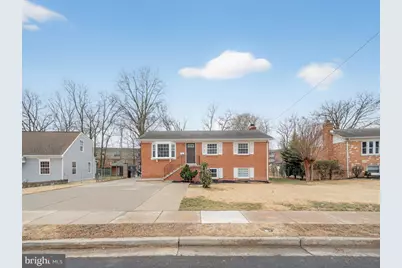 10127 Lomond Drive, Manassas, VA 20109 - Photo 1