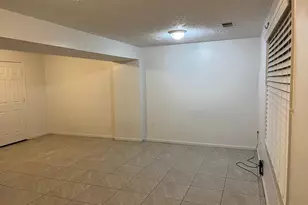 14684 Cloverdale Rd, Woodbridge, VA 22193 - Photo 3