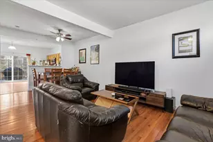 15516 Three Otters Pl, Manassas, VA 20112 - Photo 3