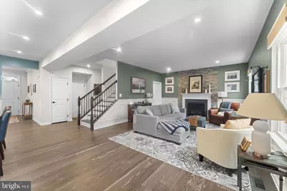 4545 Cotswold Manor Loop, Woodbridge, VA 22192 - Photo 15