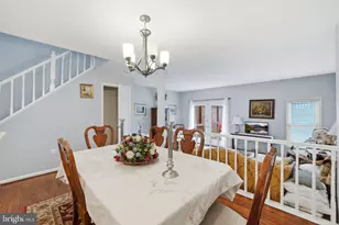 11563 Hill Meade Ln, Woodbridge, VA 22192 - Photo 9