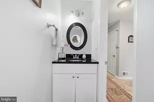 11563 Hill Meade Ln, Woodbridge, VA 22192 - Photo 15