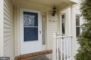 11563 Hill Meade Ln, Woodbridge, VA 22192 - Photo 3