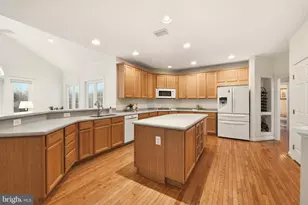 5446 Lick River Ln, Gainesville, VA 20155 - Photo 7