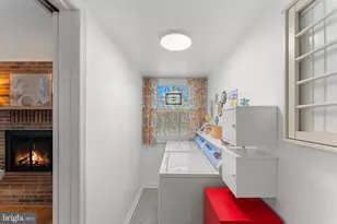 5383 Cleburne Ln, Woodbridge, VA 22192 - Photo 3