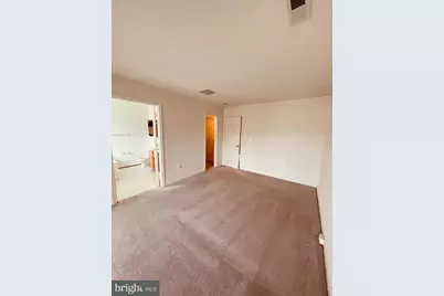 16802 Sweeney Lane, Woodbridge, VA 22191 - Photo 11