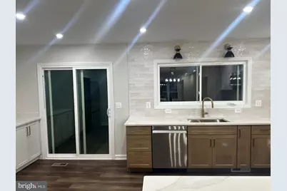 5016 Lambsgate Lane, Woodbridge, VA 22193 - Photo 3