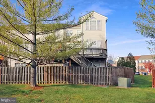 8731 Farnham Way, Bristow, VA 20136 - Photo 7