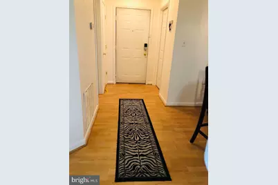 1055 Gardenview Loop #304, Woodbridge, VA 22191 - Photo 9