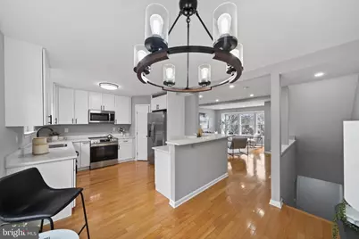 6934 Village Stream Place, Gainesville, VA 20155 - Photo 9