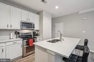 5043 Anchorstone Dr, Woodbridge, VA 22192 - Photo 9