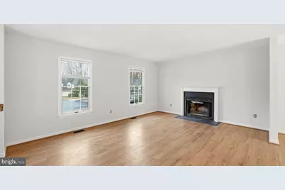 5545 Spangler Lane, Woodbridge, VA 22193 - Photo 3