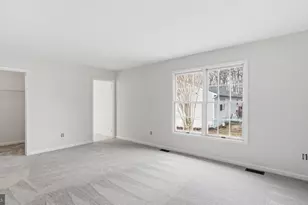 5545 Spangler Ln, Woodbridge, VA 22193 - Photo 11