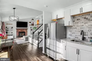 13450 Orangewood Dr, Woodbridge, VA 22193 - Photo 11