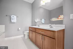 568 Marina Landing Ln, Woodbridge, VA 22191 - Photo 27