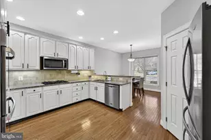 5728 Wheelwright Way, Haymarket, VA 20169 - Photo 19