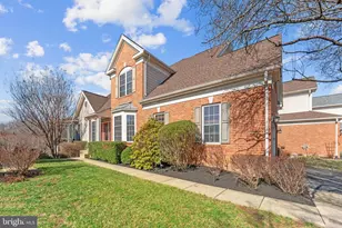 5728 Wheelwright Way, Haymarket, VA 20169 - Photo 3