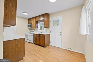 1517 James St, Woodbridge, VA 22191 - Photo 9