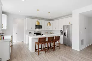 9441 Deschamp Ct, Manassas, VA 20112 - Photo 13