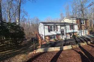 8004 Gracie Dr, Manassas, VA 20112 - Photo 3