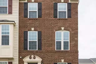 7010 Kona Dr, Gainesville, VA 20155 - Photo 1