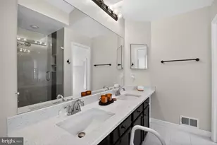 5428 Staples Ln, Woodbridge, VA 22193 - Photo 15