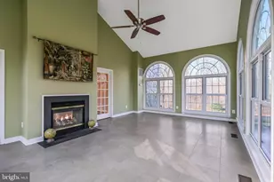 13210 Catharpin Valley Dr, Gainesville, VA 20155 - Photo 17