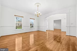 17988 Swans Creek Ln, Dumfries, VA 22026 - Photo 9