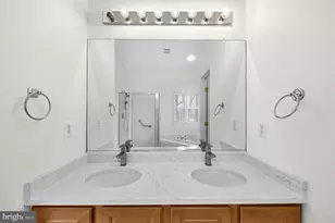 17988 Swans Creek Ln, Dumfries, VA 22026 - Photo 29