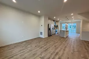 17966 Alicia Ave, Dumfries, VA 22026 - Photo 11