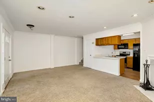 12158 Salemtown Dr, Woodbridge, VA 22192 - Photo 5