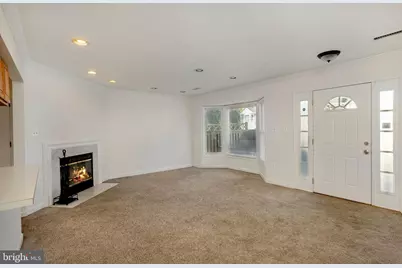 12158 Salemtown Drive, Woodbridge, VA 22192 - Photo 3