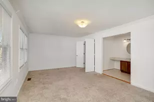 12158 Salemtown Dr, Woodbridge, VA 22192 - Photo 11