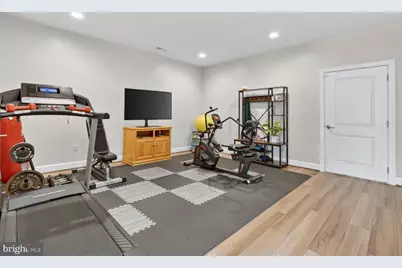 13890 Clear Lake Circle, Woodbridge, VA 22191 - Photo 5