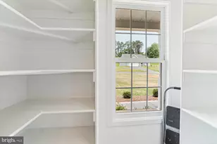 2107 Youngs Dr, Haymarket, VA 20169 - Photo 3