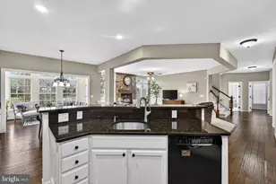 6913 Bitterroot Ct, Gainesville, VA 20155 - Photo 21