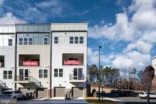 2550 Neabsco Common Pl, Woodbridge, VA 22191 - Photo 3