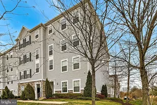 16856 Porters Inn Dr, Dumfries, VA 22026 - Photo 3